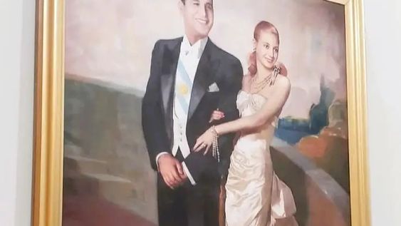 La obra retirada era una copia del retrato original pintado en 1948&nbsp;por&nbsp;Numa Ayrinhac.