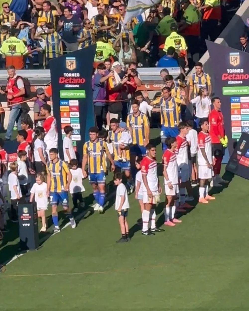 Polémica entre Estudiantes y AFA: Agremiados cuestionó el pasillo de espaldas y pidió “respeto y juego limpio”