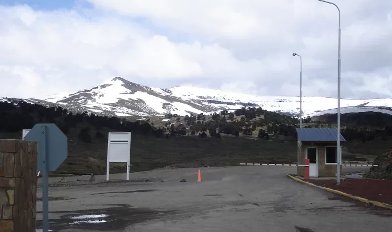 Por las tormentas de nieve hay solo dos pasos habilitados en el país para viajar a Chile
