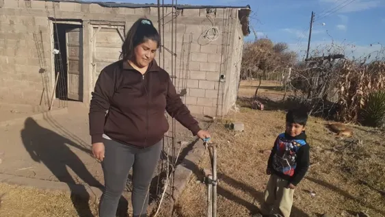 El drama de un pueblo que se queda sin agua cuando crecen los ríos