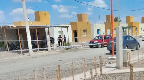 Una efectivo policial terminó con el rostro baleado en un intento de femicidio: su pareja, detenida