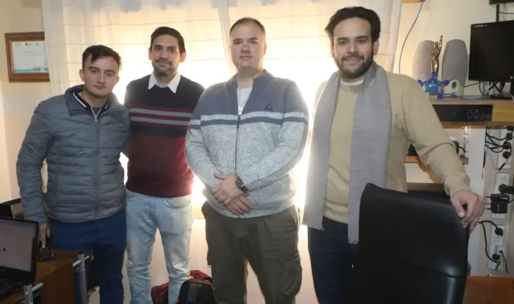 EQUIPO. Los sanjuaninos trabajaron desde noviembre pasado y seguirán algunos meses para terminar el proyecto.