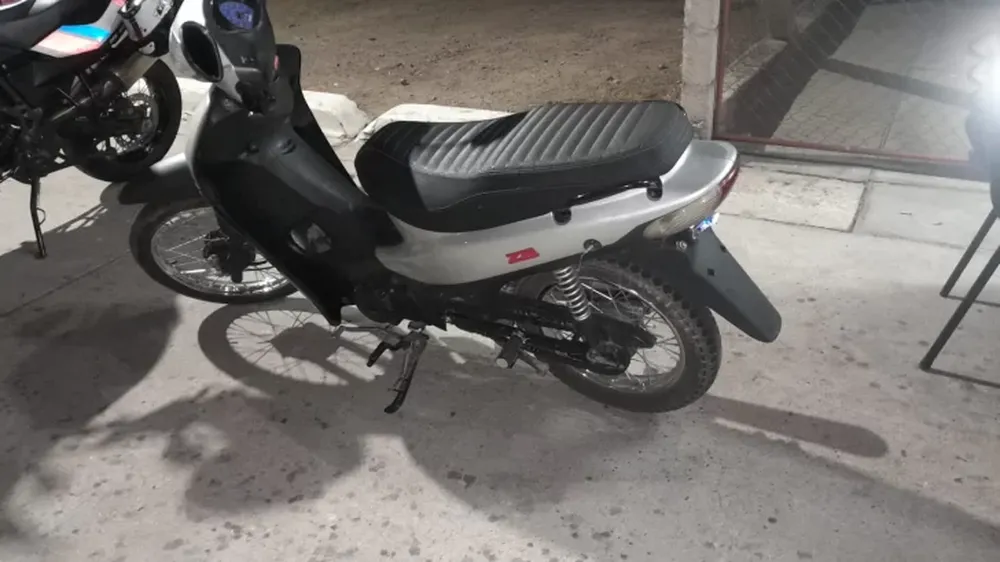 Una mujer quedó detenida tras circular en una moto robada hace dos meses