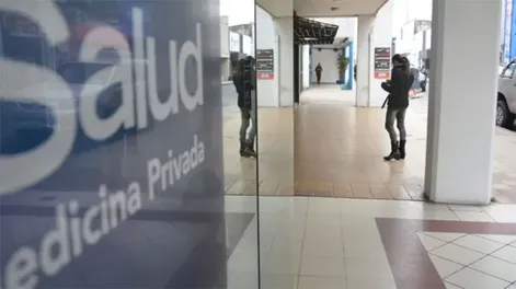 El Gobierno busca ponerle un tope a los aumentos de la prepagas, el servicio que más subió en 2024