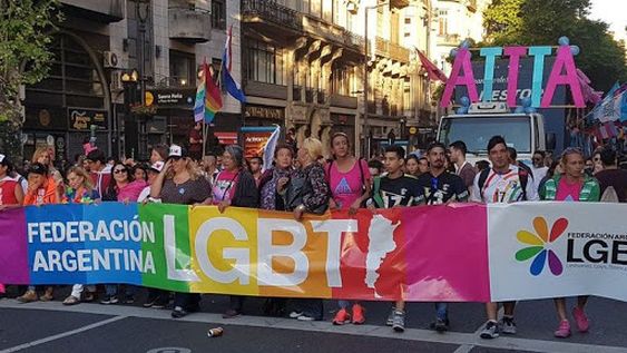 La actividad económica cayó en diciembre 2,2% interanual