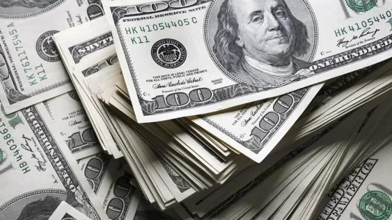 El dólar oficial anotó su primera suba semanal del año, mientras el blue en San Juan cerró a $1.510