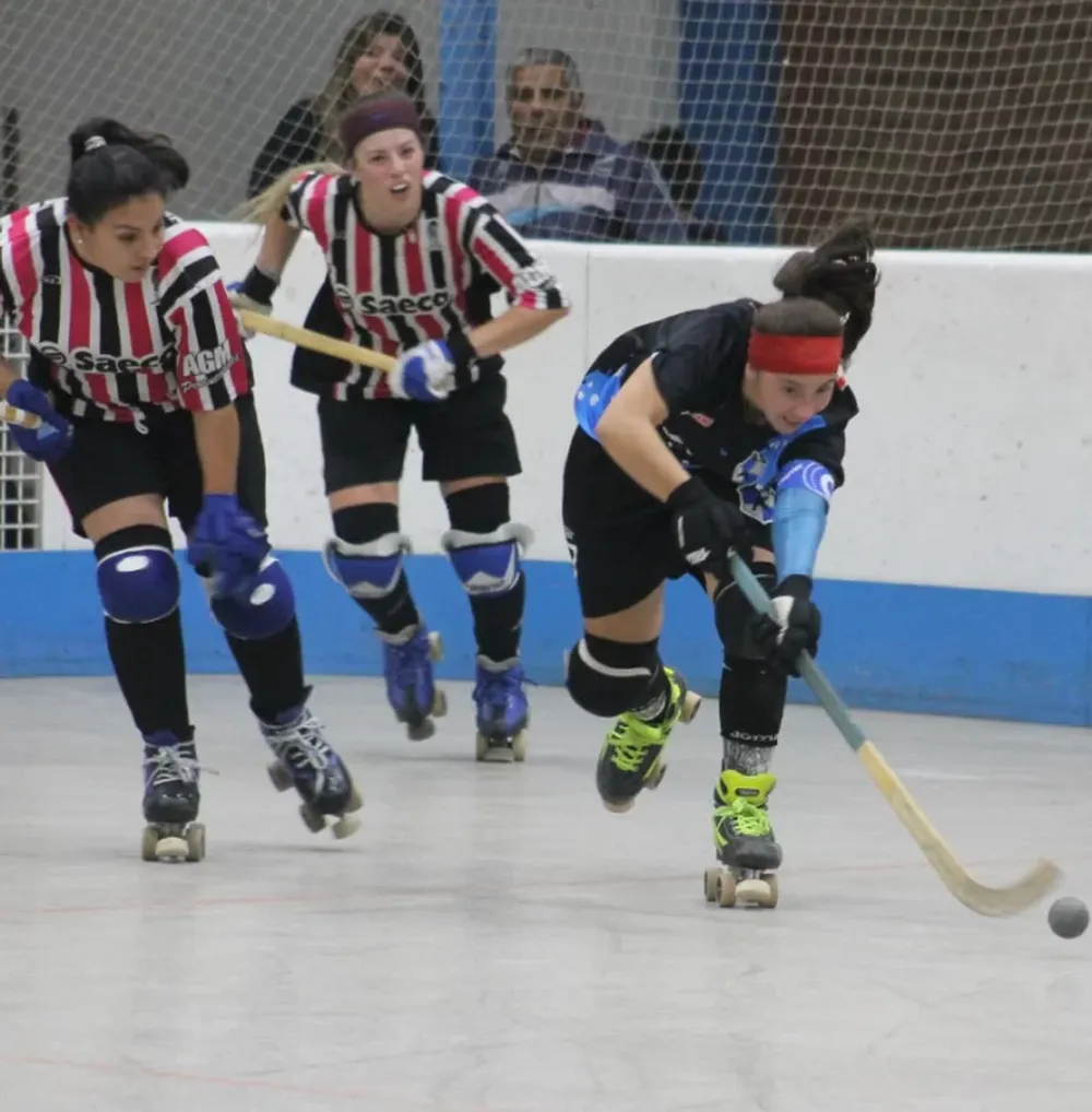 En las chicas, Social goleó a Bancaria