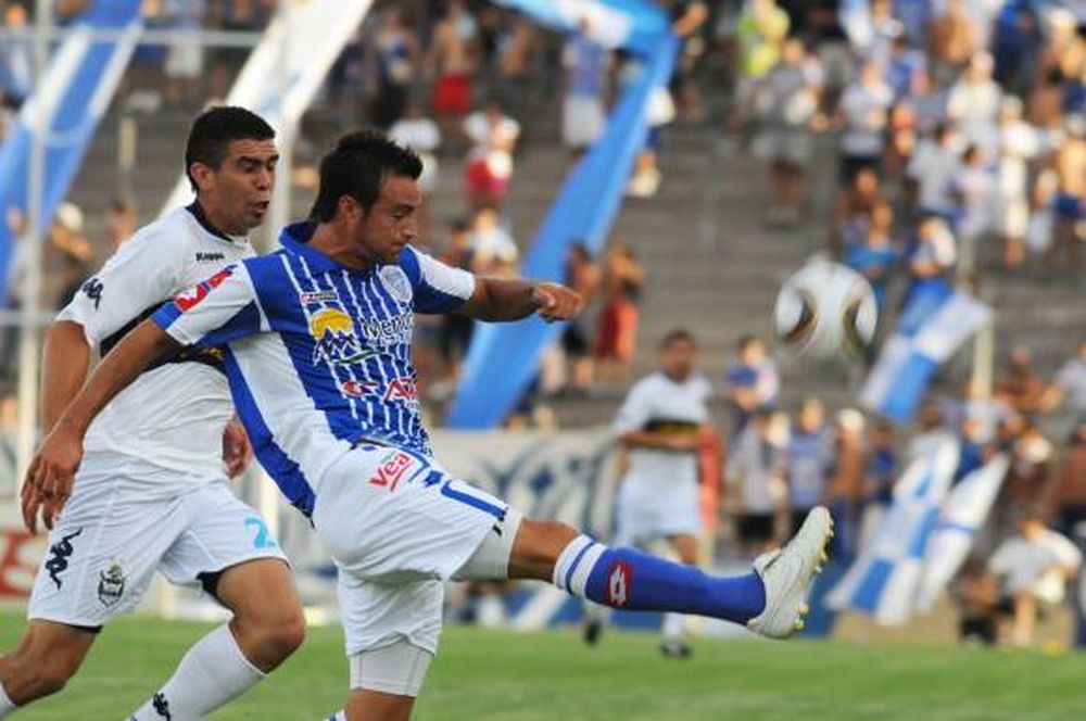 El Tomba venció a Gimnasia en un amargo partido