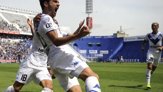En Liniers, Vélez se impuso 2 a 0 ante Atlético Tucumán