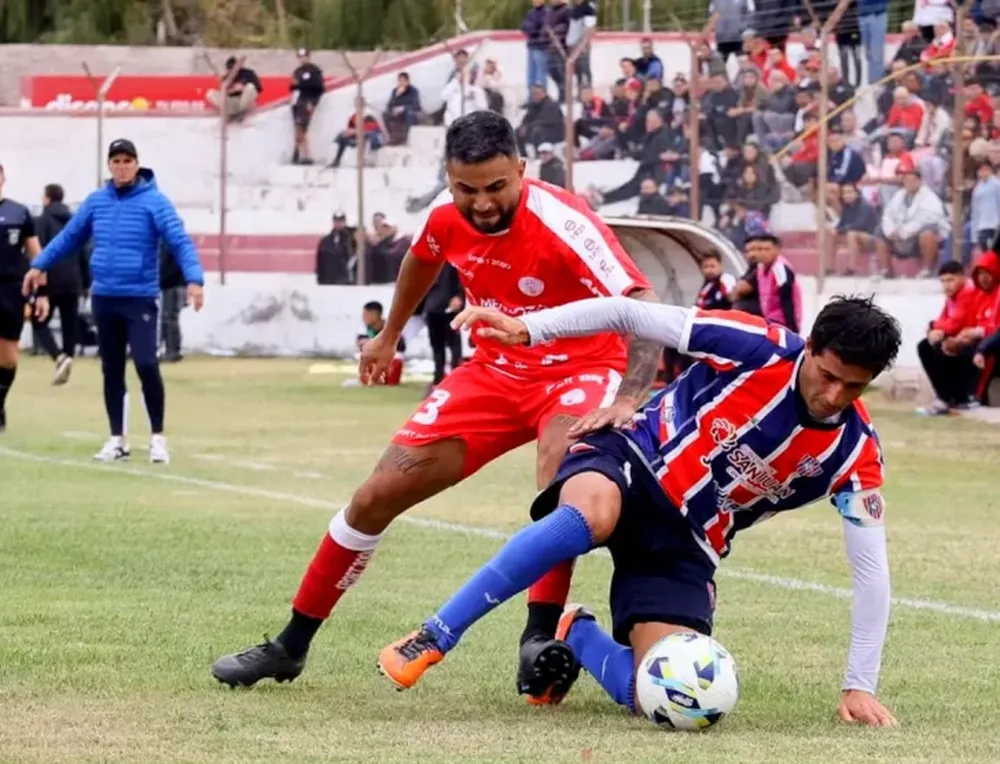 Peñarol prepara el choque frente a Atenas con todas las urgencias