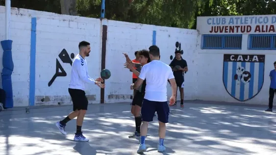 Los Gladiadores trabajaron con juveniles sanjuaninos