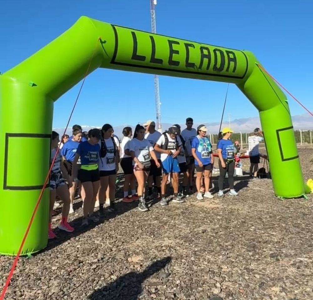 Desafío Peka en marcha. El Dique Cuesta del Viento fue el escenario de la primera edición de una prueba más que especial.
