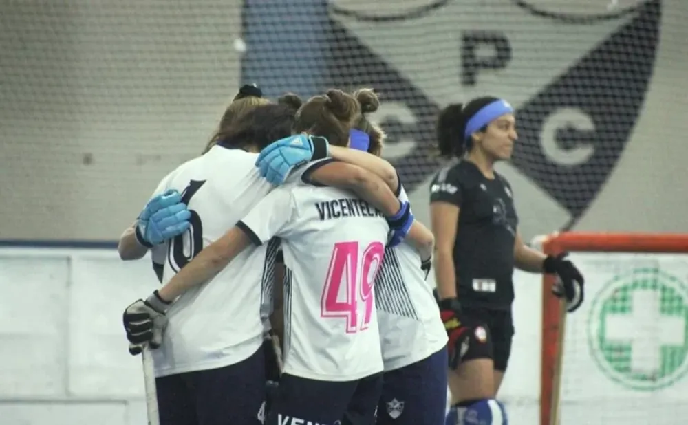 Concepción pasó por encima a UVT y ahora manda en soledad en el hockey femenino