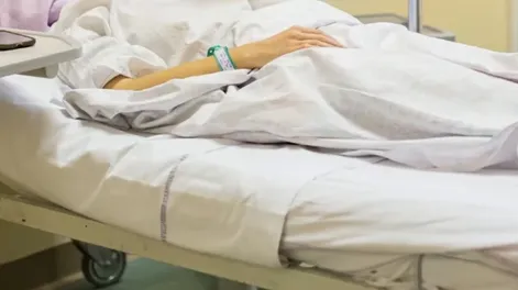 Macabro plan de femicidio: le provocó un accidente a su esposa y quiso alterar su implante para matarla