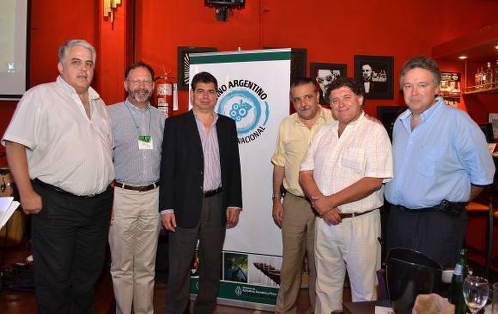 Cena con periodistas especializados