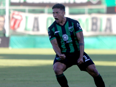 Hernán Zuliani celebrando su gol para el triunfo de San Martín. Hernán Zuliani celebrando su gol para el triunfo de San Martín.