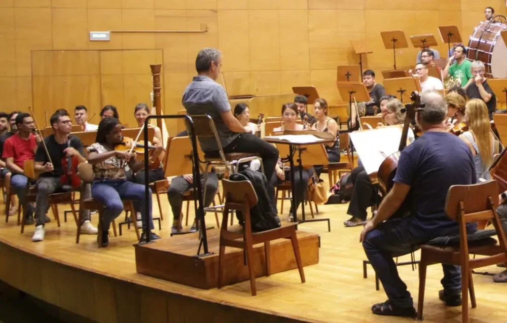 Apertura a pura danza