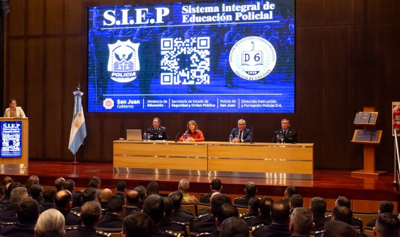 San Juan presentó el Sistema Integral de Educación Policial (SIEP).