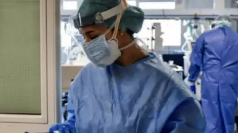 Los casos de covid crecieron 54% en 3 semanas y no descartan una nueva ola