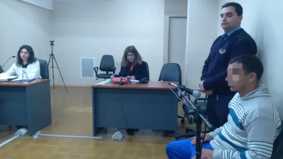 EL SOSPECHOSO (derecha) seguirá preso por otros 45 días luego de que descubriera que abusaba de su hijastra.