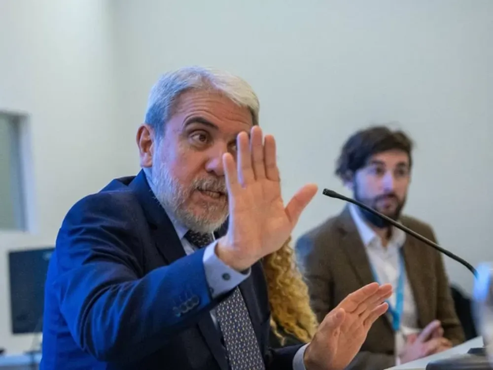 Aníbal Fernández cruzó a Cristina Kirchner: “Los que amenazan son canallas”