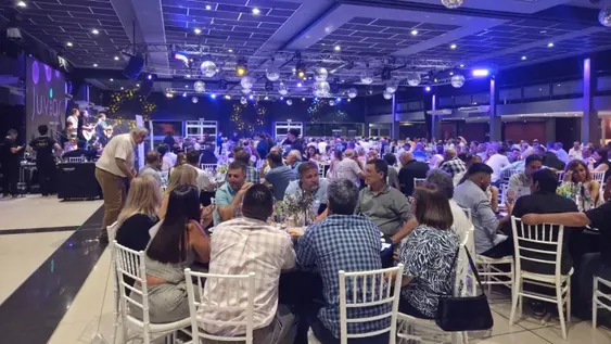 ENAV y JUVIAR realizaron la cena anual con sus viñateros y proveedores