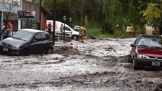 Asisten a 130 familias por tormenta