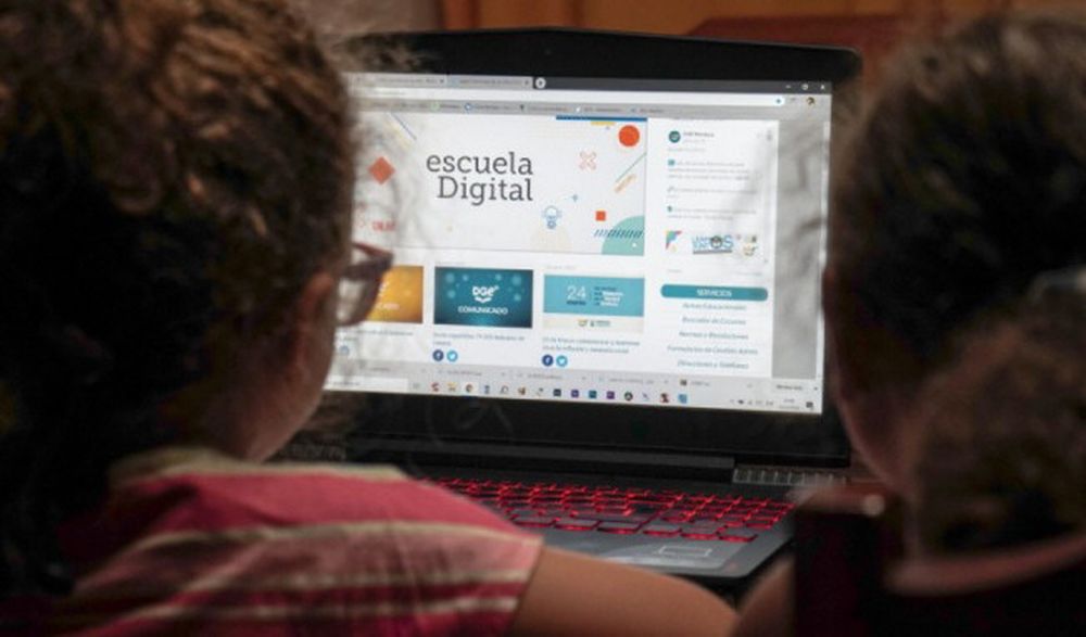 Hay menos líneas móviles y más acceso a internet fija en Argentina