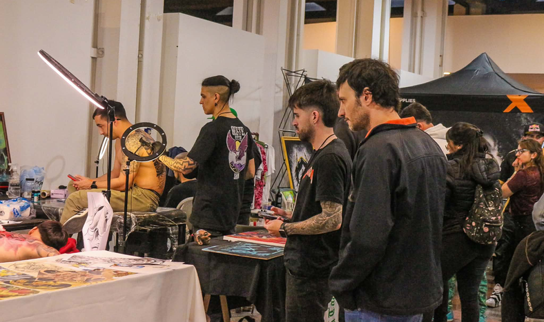 Los amantes del tatuaje tienen una cita imperdible este fin de semana, en el Oeste Flash Day