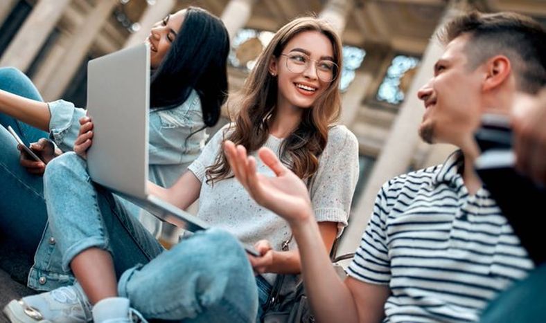 Las 5 carreras terciarias con más salida laboral para 2028, según la inteligencia artificial