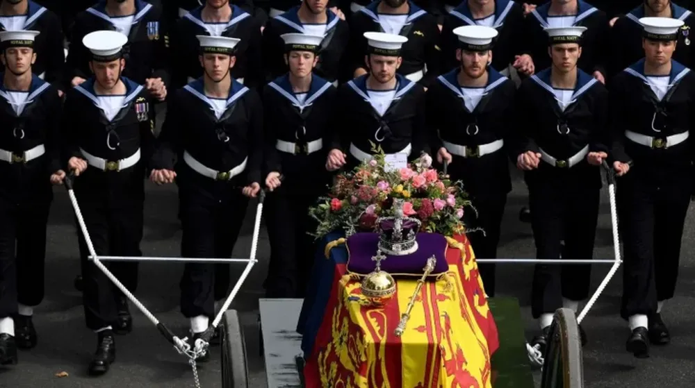 La realeza prohibió 5 videos de los funerales de Isabel II y generó malestar
