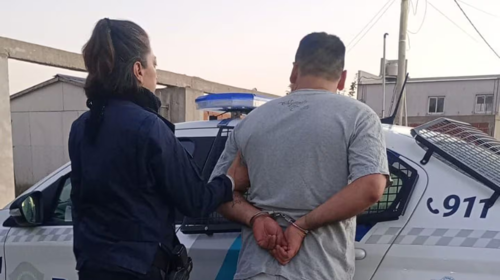 Horror. El sujeto admitió que apuñaló a su mujer.