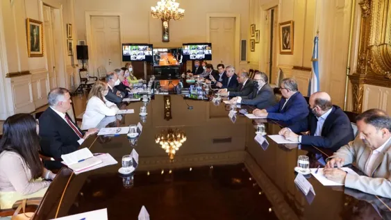 Los gobernadores respaldaron el acuerdo con el FMI: “De acá tenemos que salir con ley”