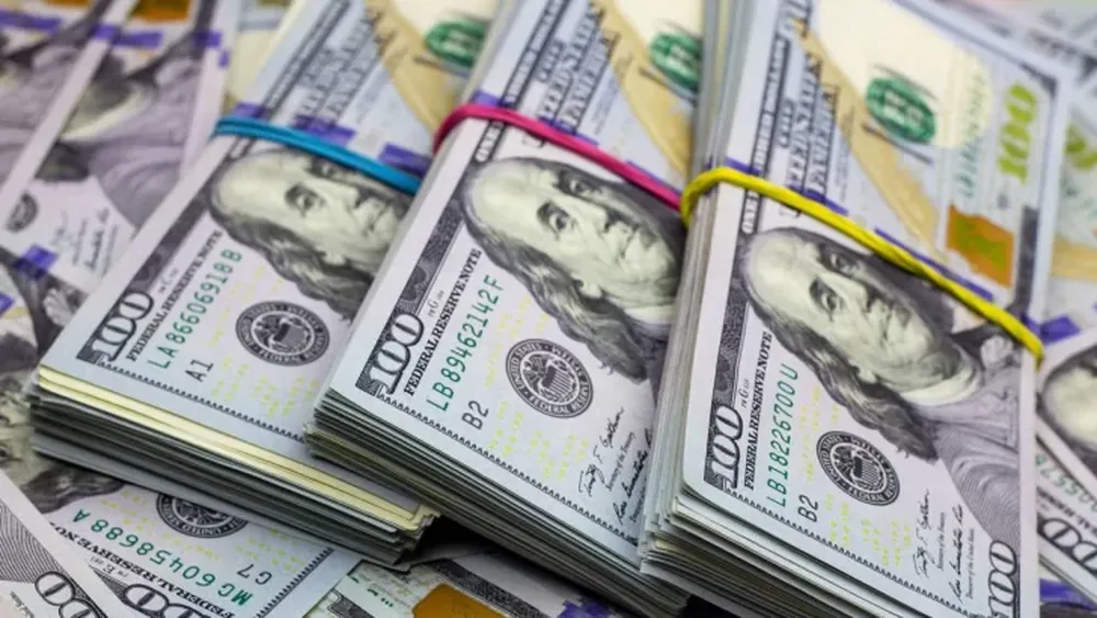 El dólar blue cerró estable tras bajar nueve jornadas consecutivas