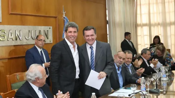 Uñac habló de utilizar la minería para “potenciar” otras actividades