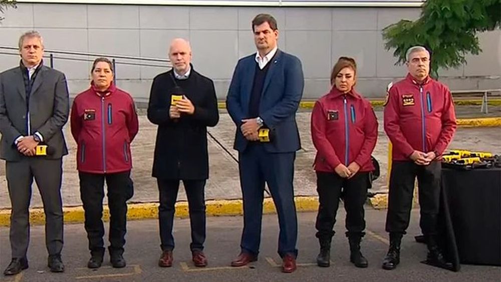 Larreta presentó las Taser y planteó usar el Ejército para blindar las fronteras