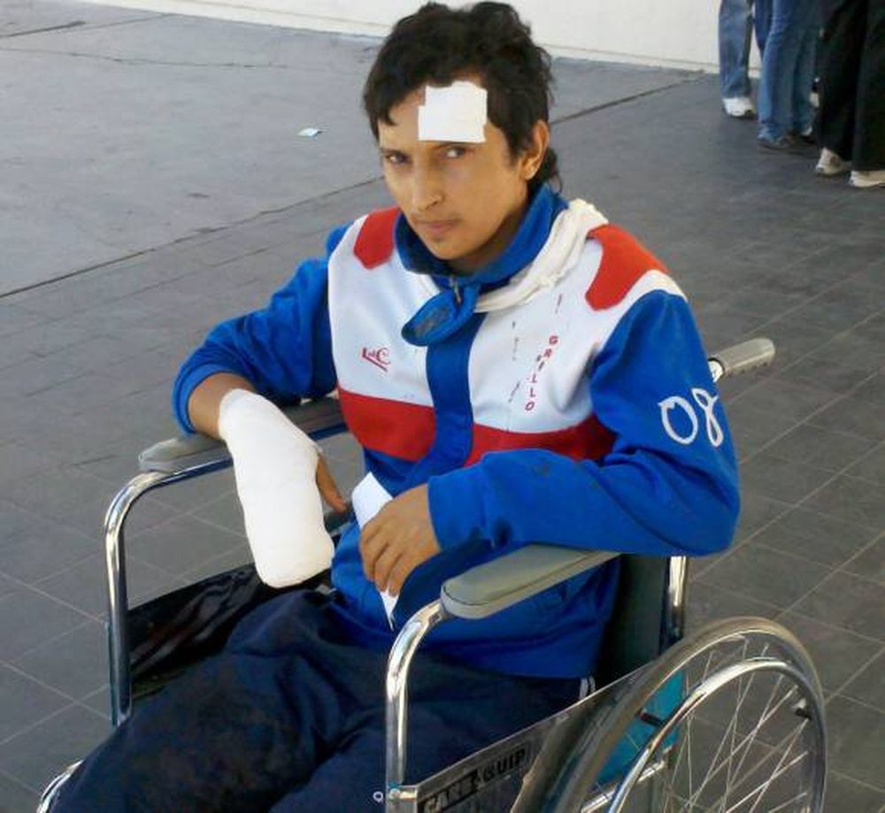 Confundió a un preceptor con un rival y lo apuñaló