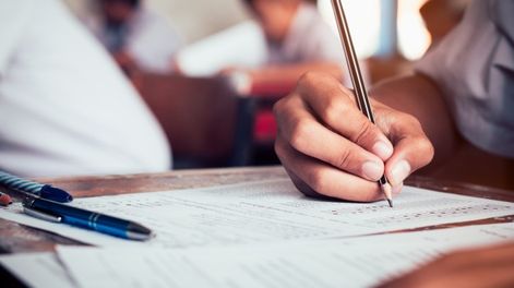 No más “chiques” ni “todxs”: el gobierno porteño prohibió el lenguaje inclusivo en las escuelas