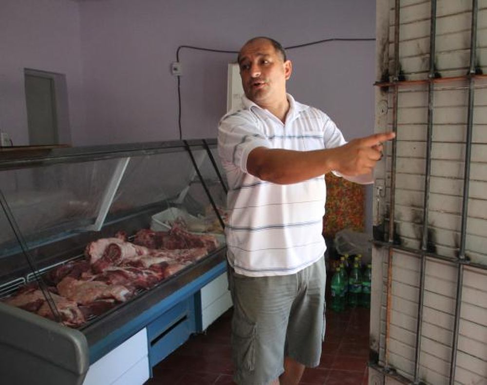 Sustrajeron 140 kg de carne y aparatos