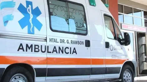 Viajaban en moto, chocaron y están graves