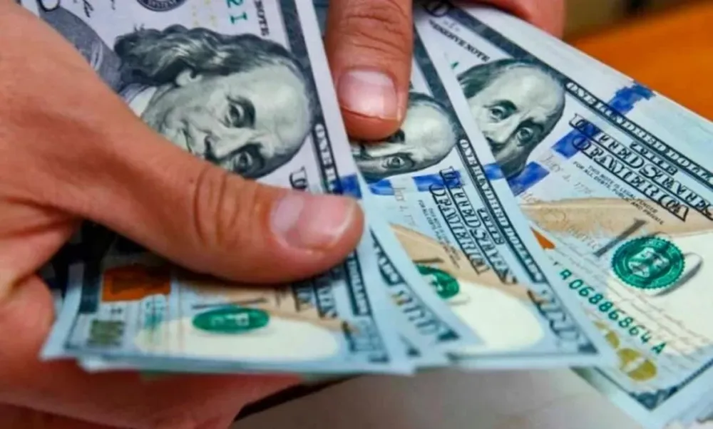 Las razones por las que se disparó la cotización del dólar informal