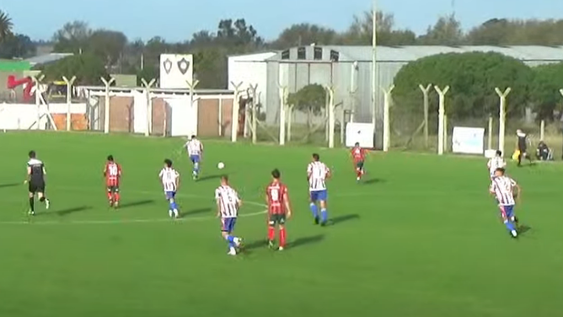 A Peñarol se le escapó en el final en un partido vibrante