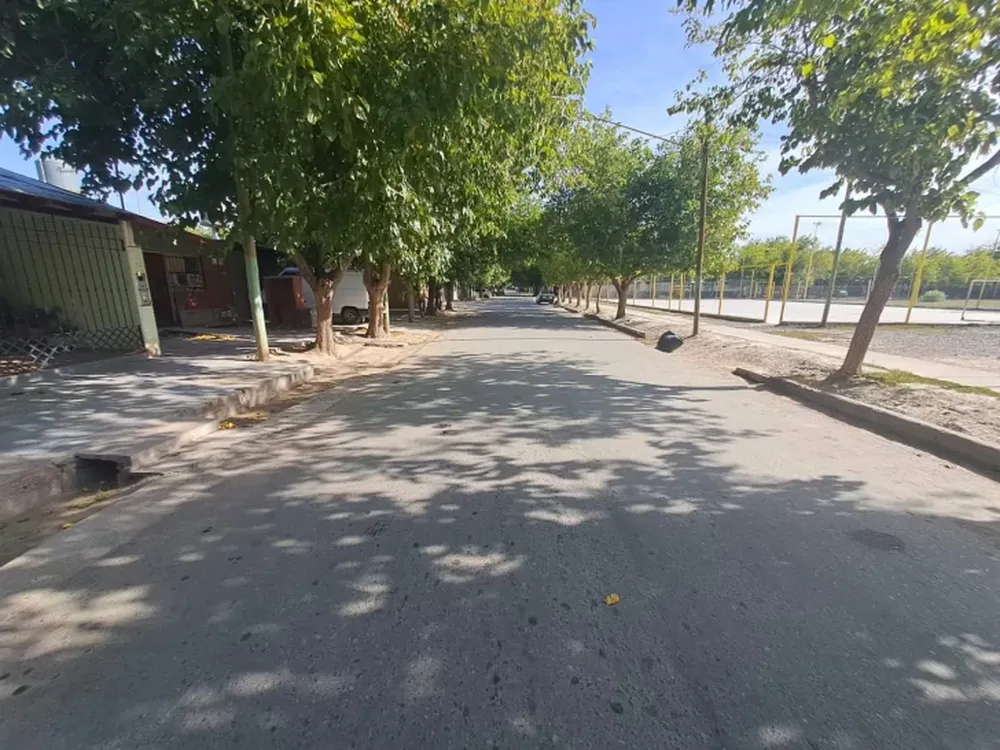 Buscan a un motociclista que atropelló a un ciclista y huyó en Caucete