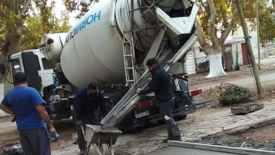 Artesanos más cómodos y seguros en la plaza