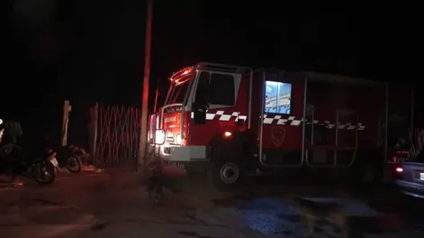 [VIDEO] Así quedó la casa de una familia que lo perdió todo en un incendio: creen que fue intencional