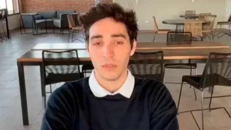 Denunció a su papá por abuso, lo mandó preso y ahora reconoce que era mentira: “Fui manipulado por mi madre”