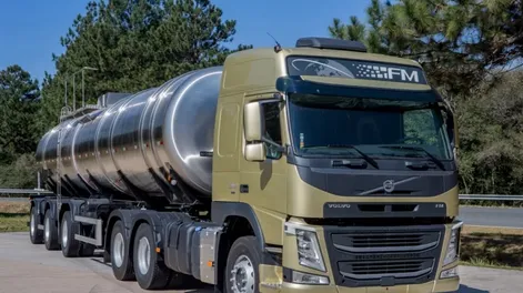 Faltan camiones en las rutas y los costos siguen en alza