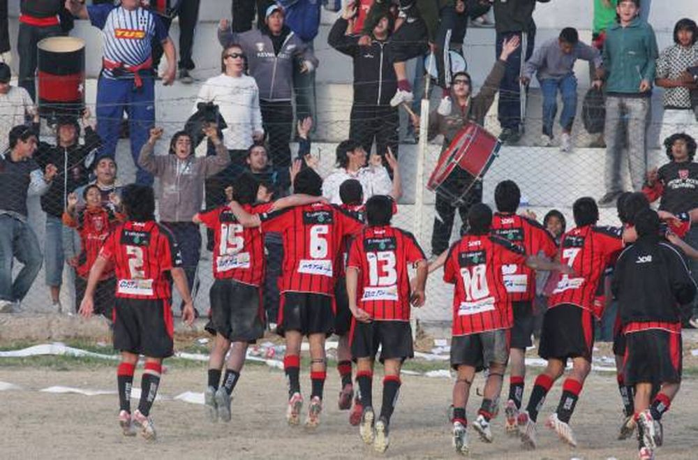 Trinidad mostró sus uñas y definió todo