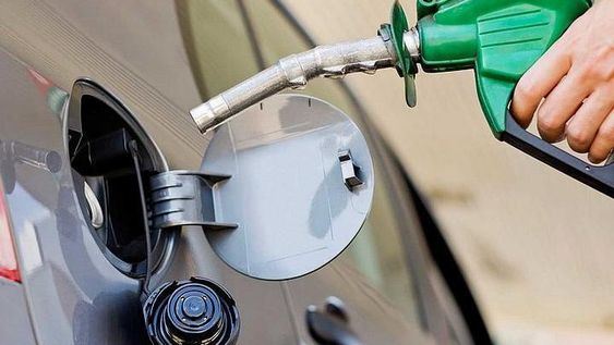 Las petroleras buscan un aumento escalonado sin ‘enojar’ al Poder Ejecutivo