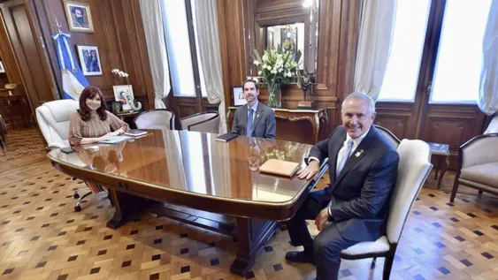 Aval de Alberto a un plan de CFK que crea otro impuesto a los ricos